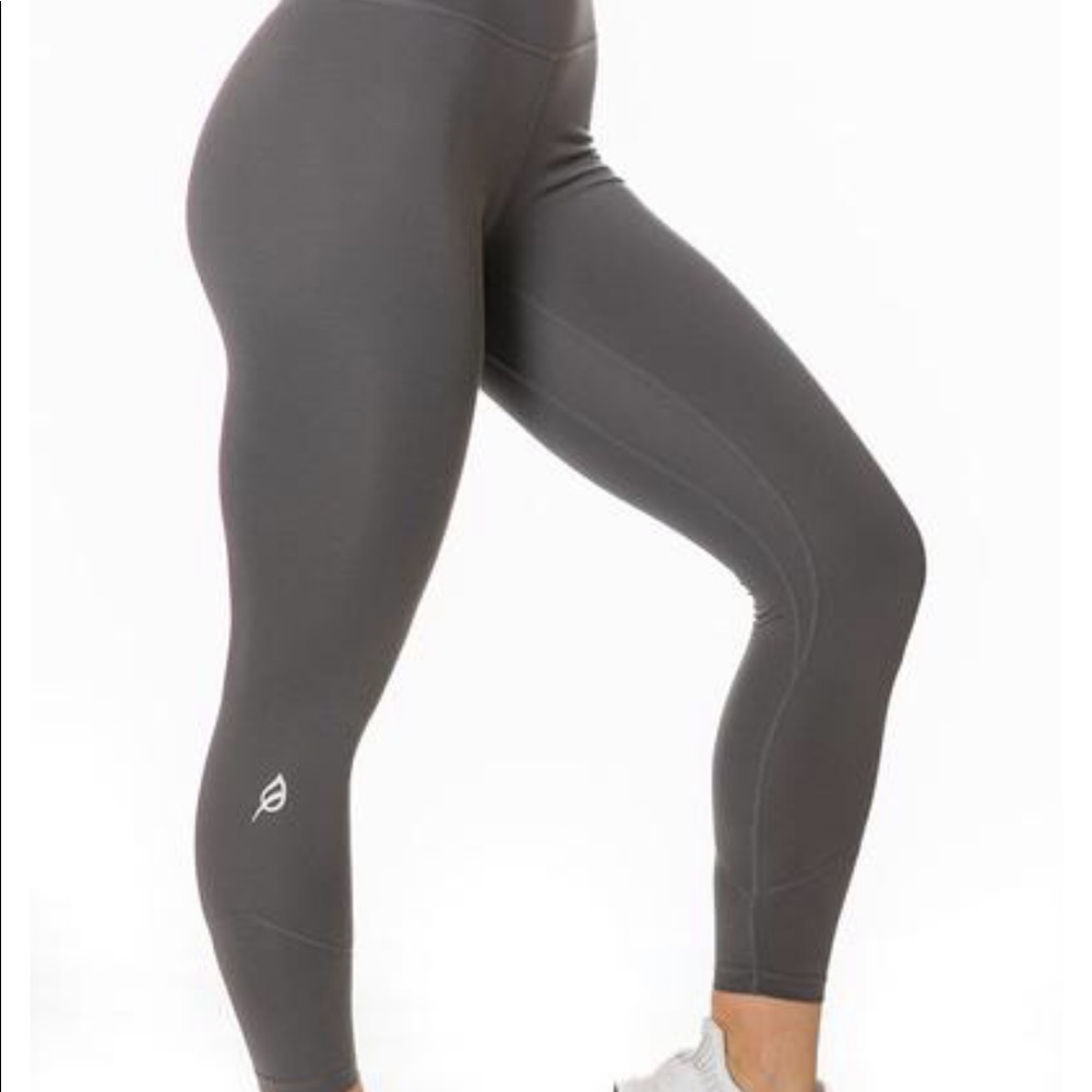 💥SOLD ON MERCARI💥 PTula Alainah III Legging